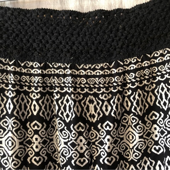 American Rag maxi skirt Black and Tan graphic pattern rayon crochet waistband XL - Picture 5 of 8